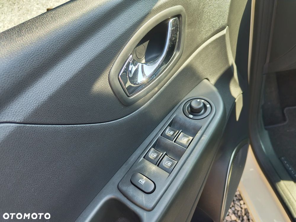 Renault Captur 1.2 Energy TCe Zen EDC EU6 - 21