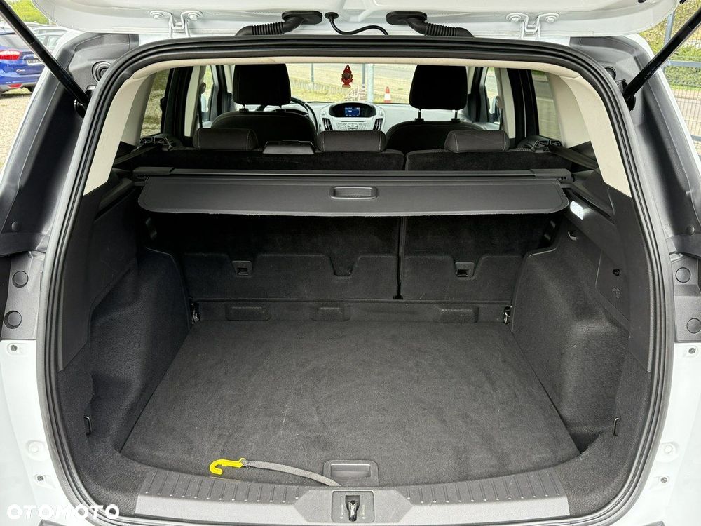 Ford Kuga - 9