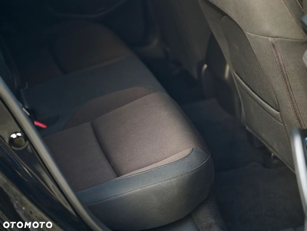 Mazda 3 - 10