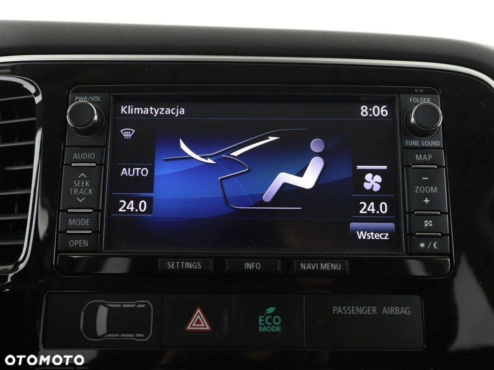 Mitsubishi Outlander - 26