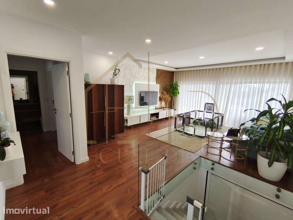 LUXUOSO Apartamento Duplex T3 com Piscina. Torre da Marinha - Grande imagem: 4/42