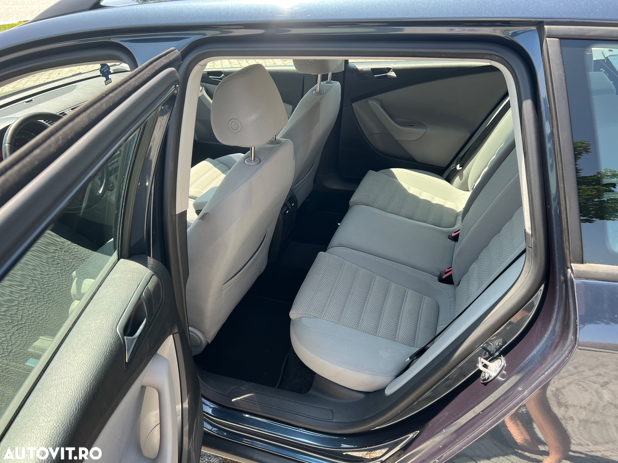 Volkswagen Passat 2.0TDI Comfortline DPF - 9