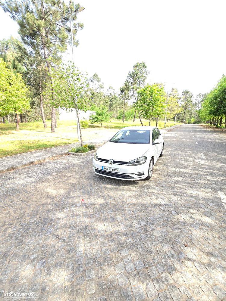 VW Golf 1.6 TDI Confortline - 5