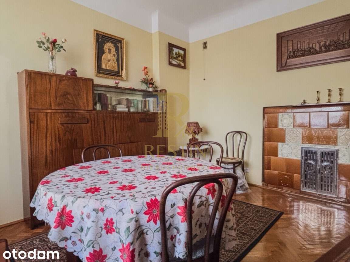 2 pokojowe mieszkanie w kamienicy przy Placu Szembeka
