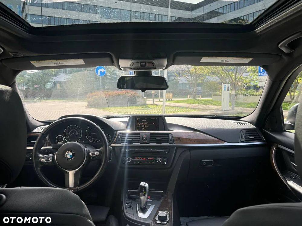 BMW Seria 3 320i Sport Line - 9