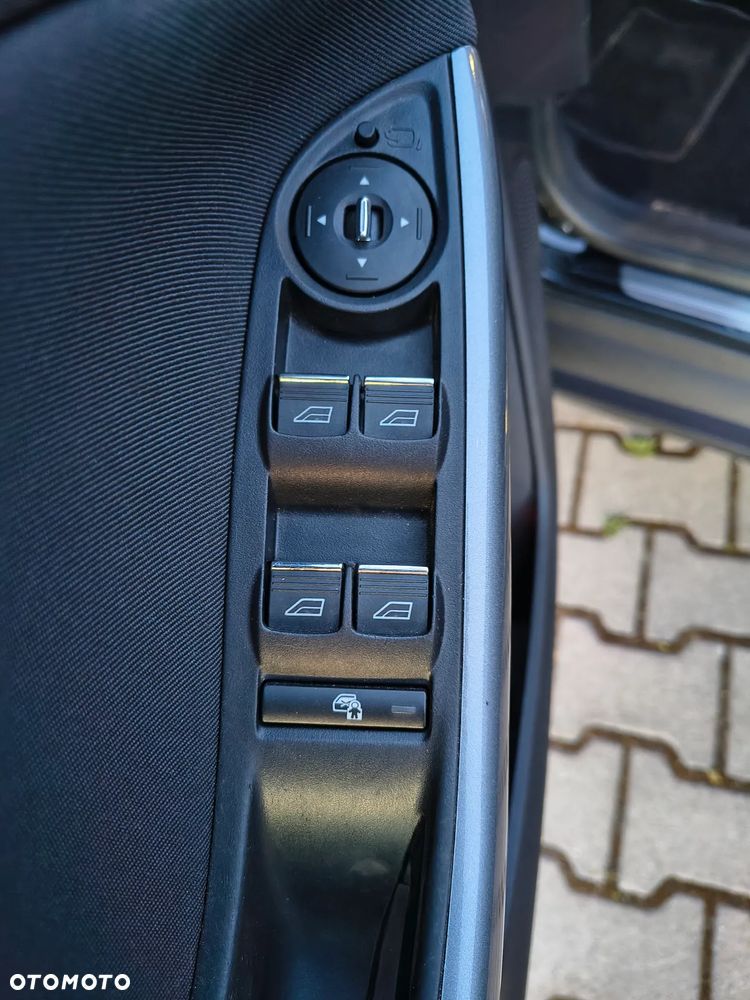 Ford Focus 1.6 EcoBoost Titanium - 18