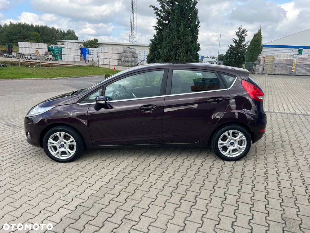 Ford Fiesta 1.25 Celebration - 14