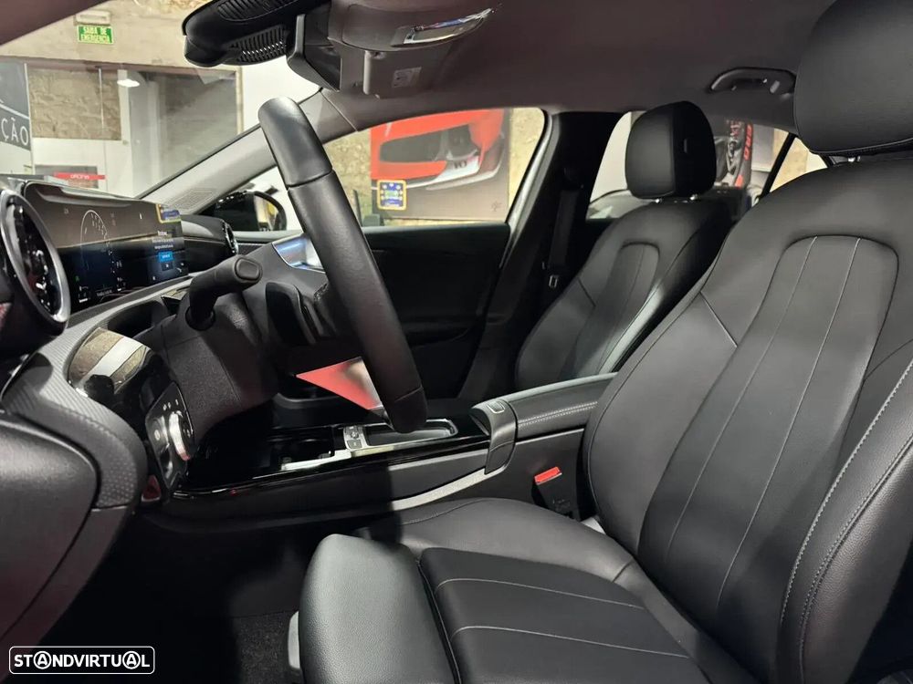 Mercedes-Benz A 250 - 13