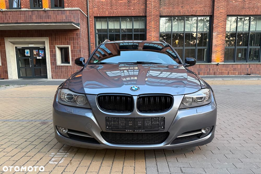 BMW Seria 3 - 25