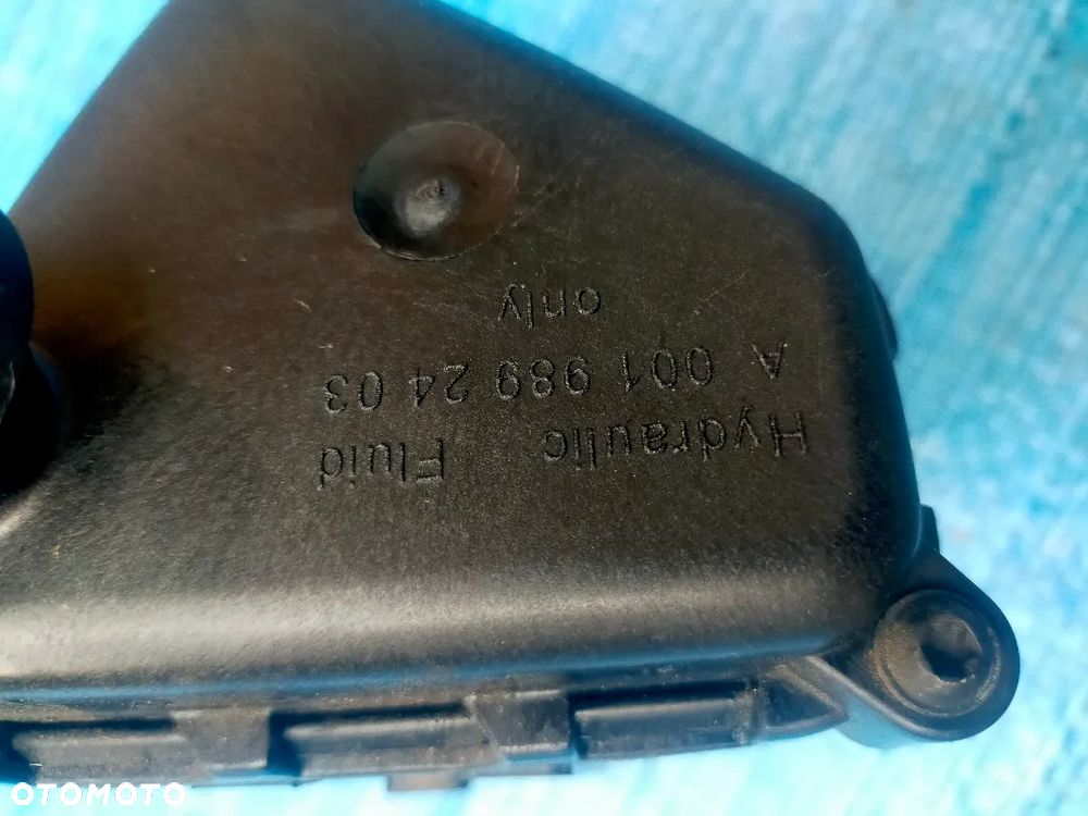 Mercedes W166 GLE Zbiorniczek Płynu Wspomagania A1663200114 - 4