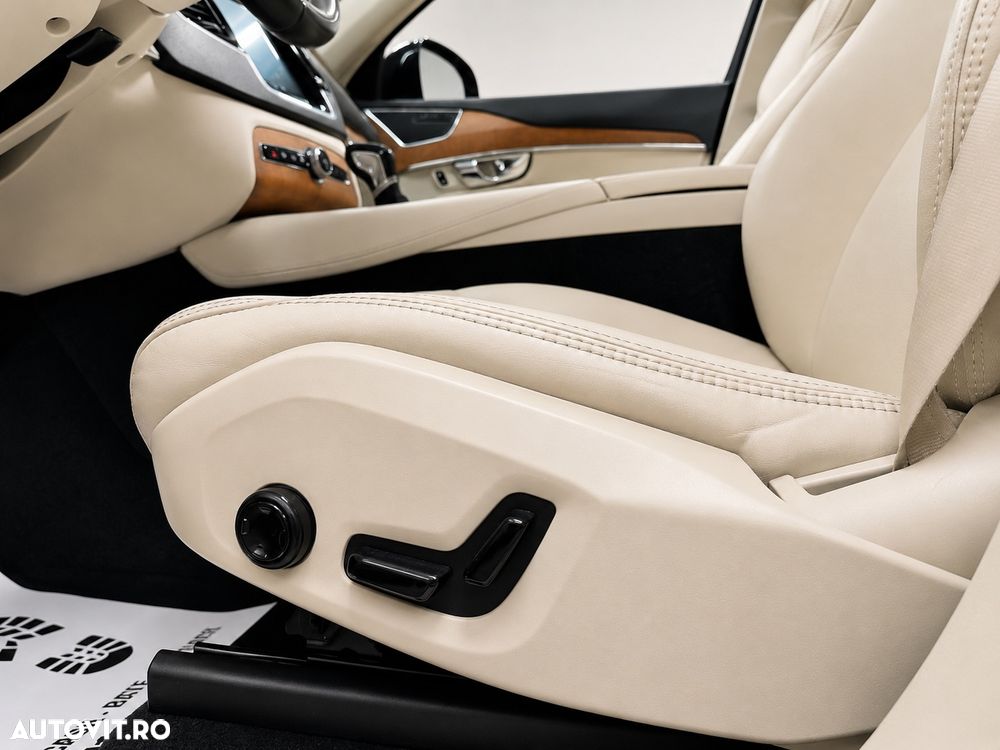 Volvo XC 90 D5 AWD Inscription - 12