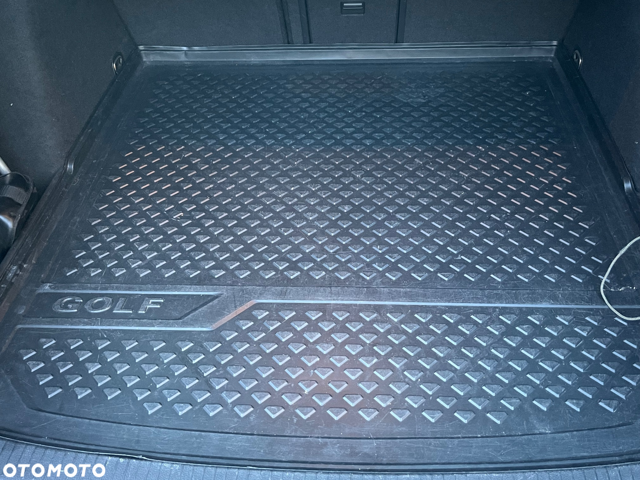 Volkswagen Golf - 10