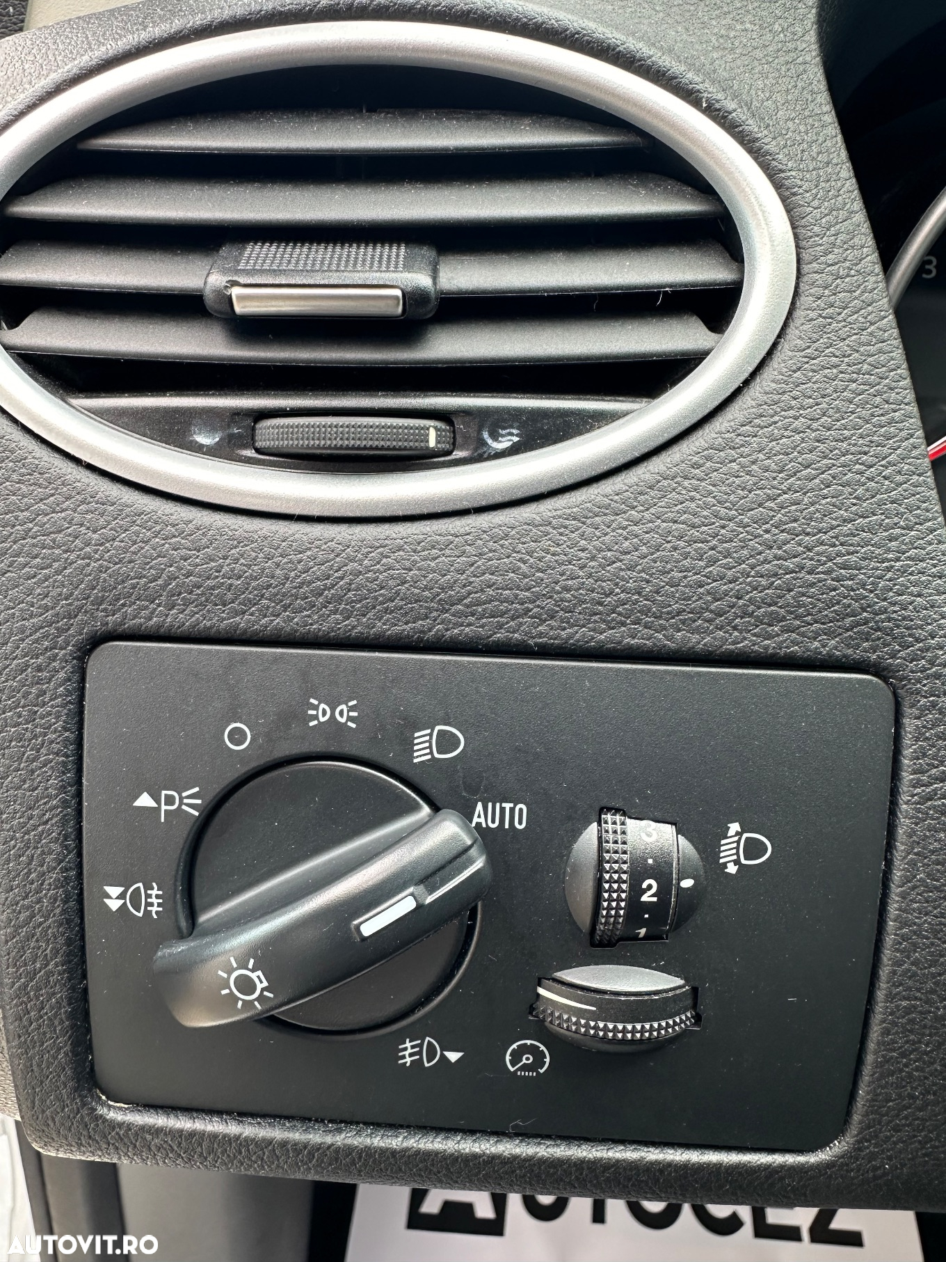 Ford Focus - 25