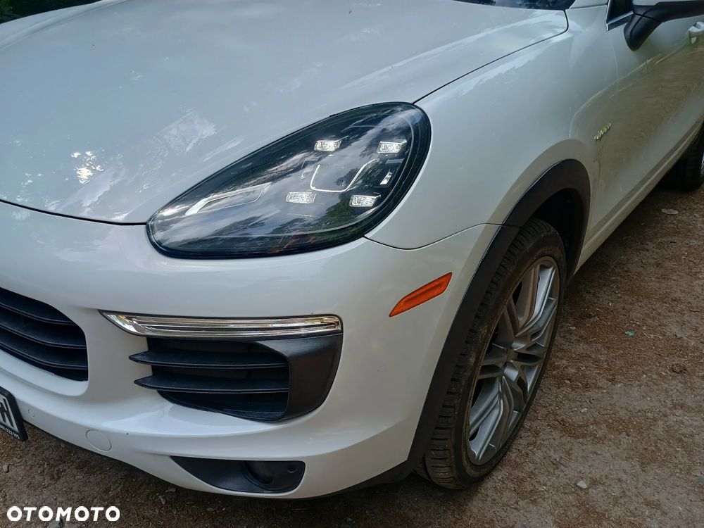 Porsche Cayenne - 9