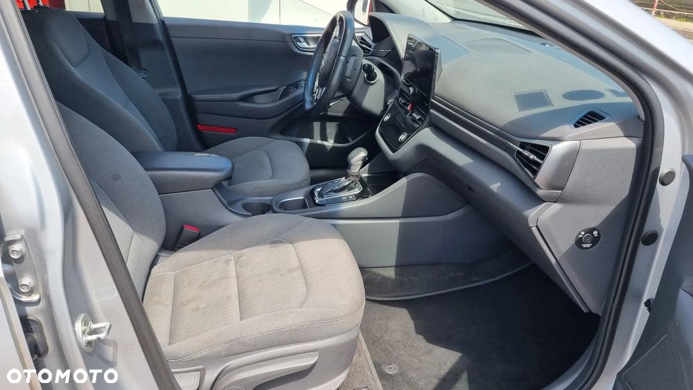 Hyundai IONIQ 1.6 GDI Advantage - 26