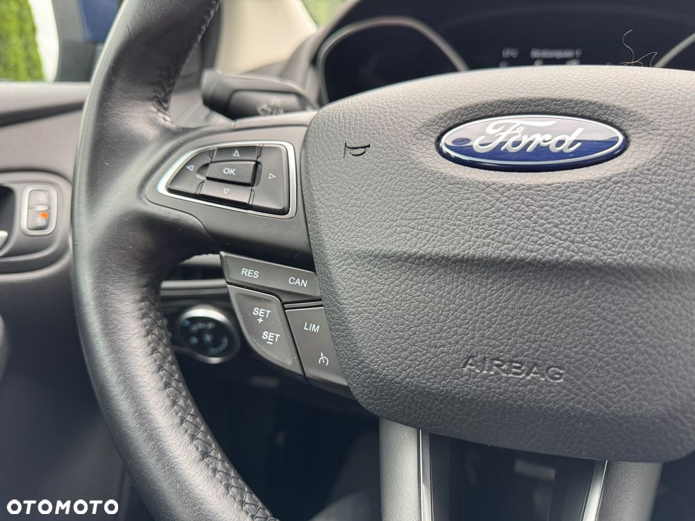 Ford Focus 1.0 EcoBoost Trend Sport - 9