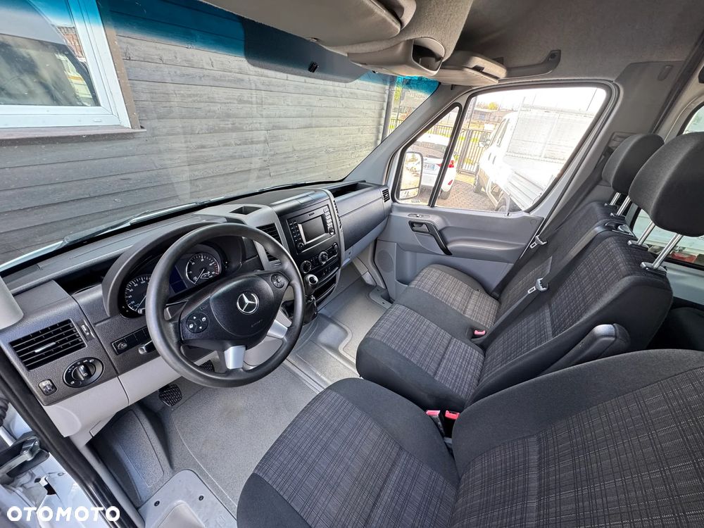 Mercedes-Benz SPRINTER - 13