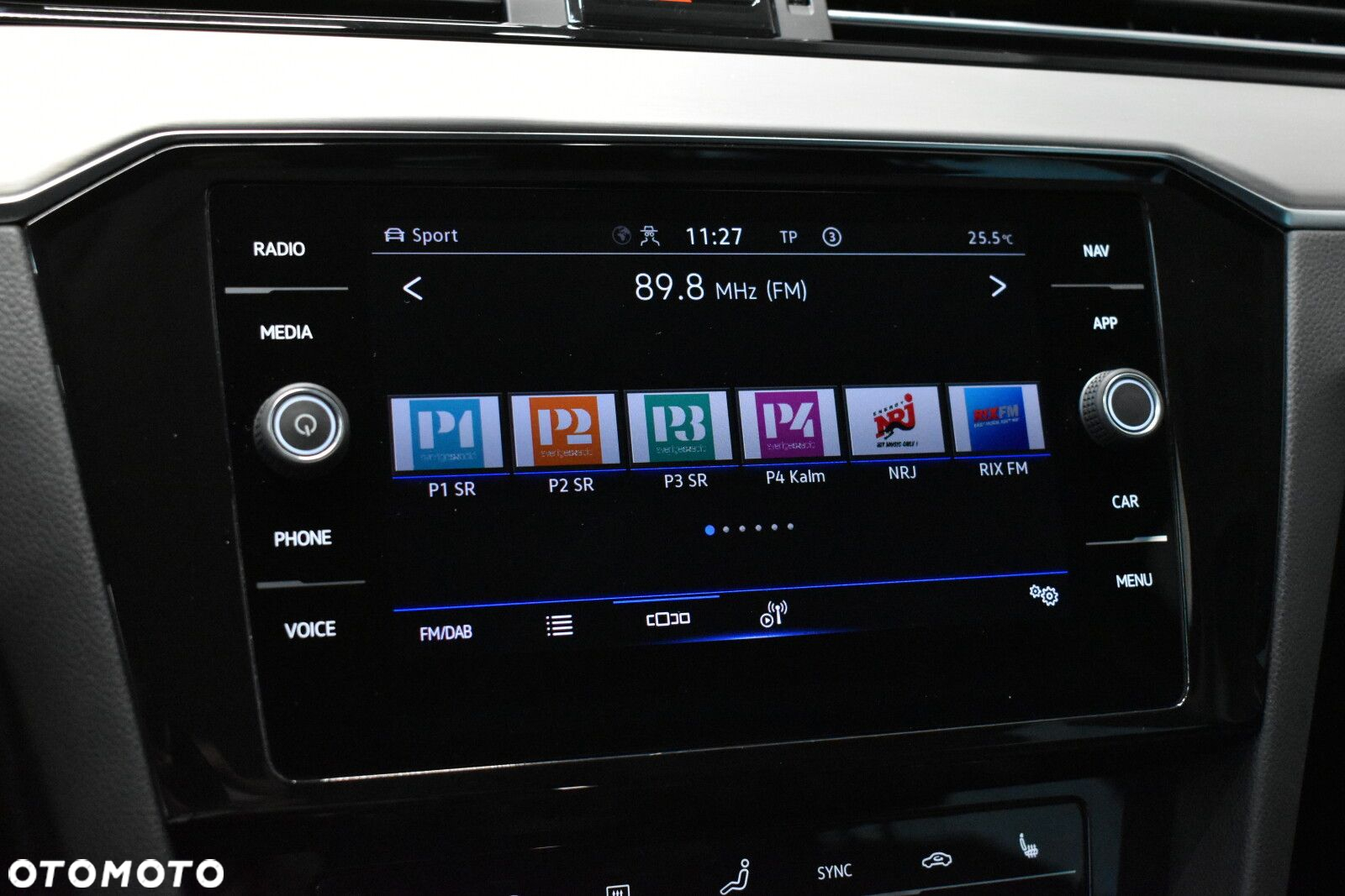 Volkswagen Passat - 17