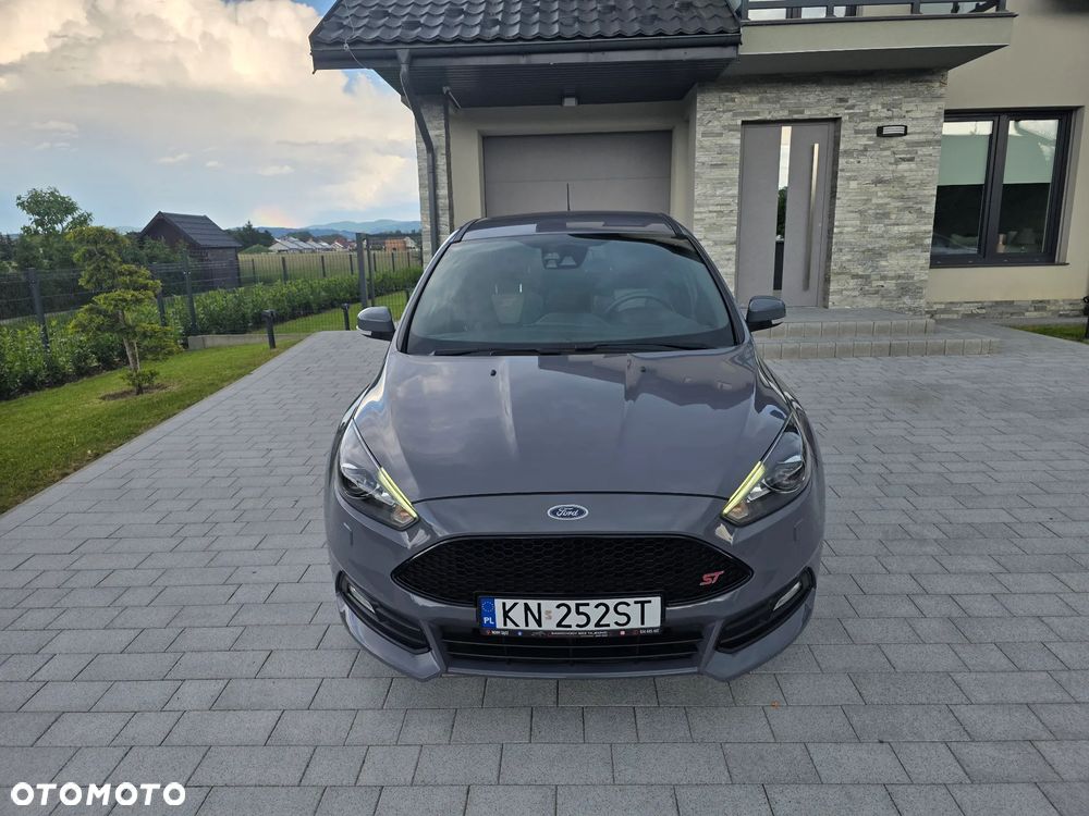Ford Focus 2.0 EcoBoost ST-2 - 8