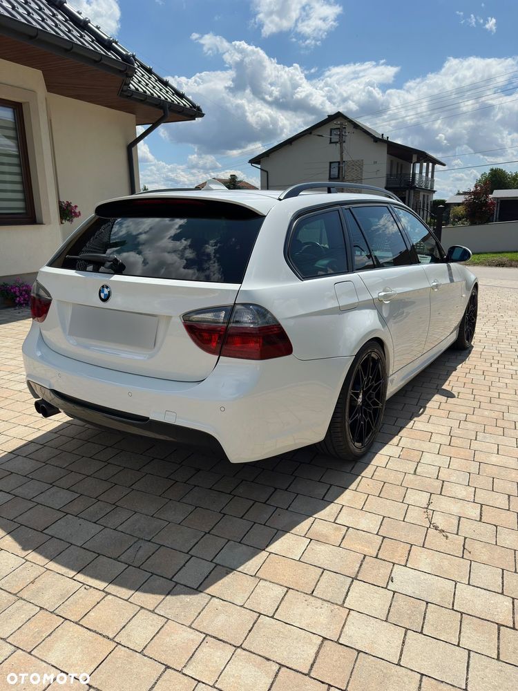 BMW Seria 3 325i - 6
