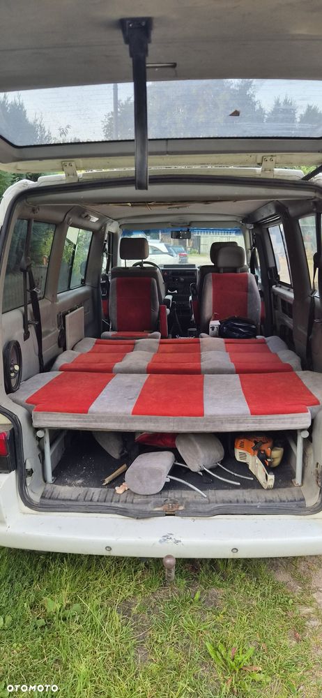 Volkswagen Multivan - 5