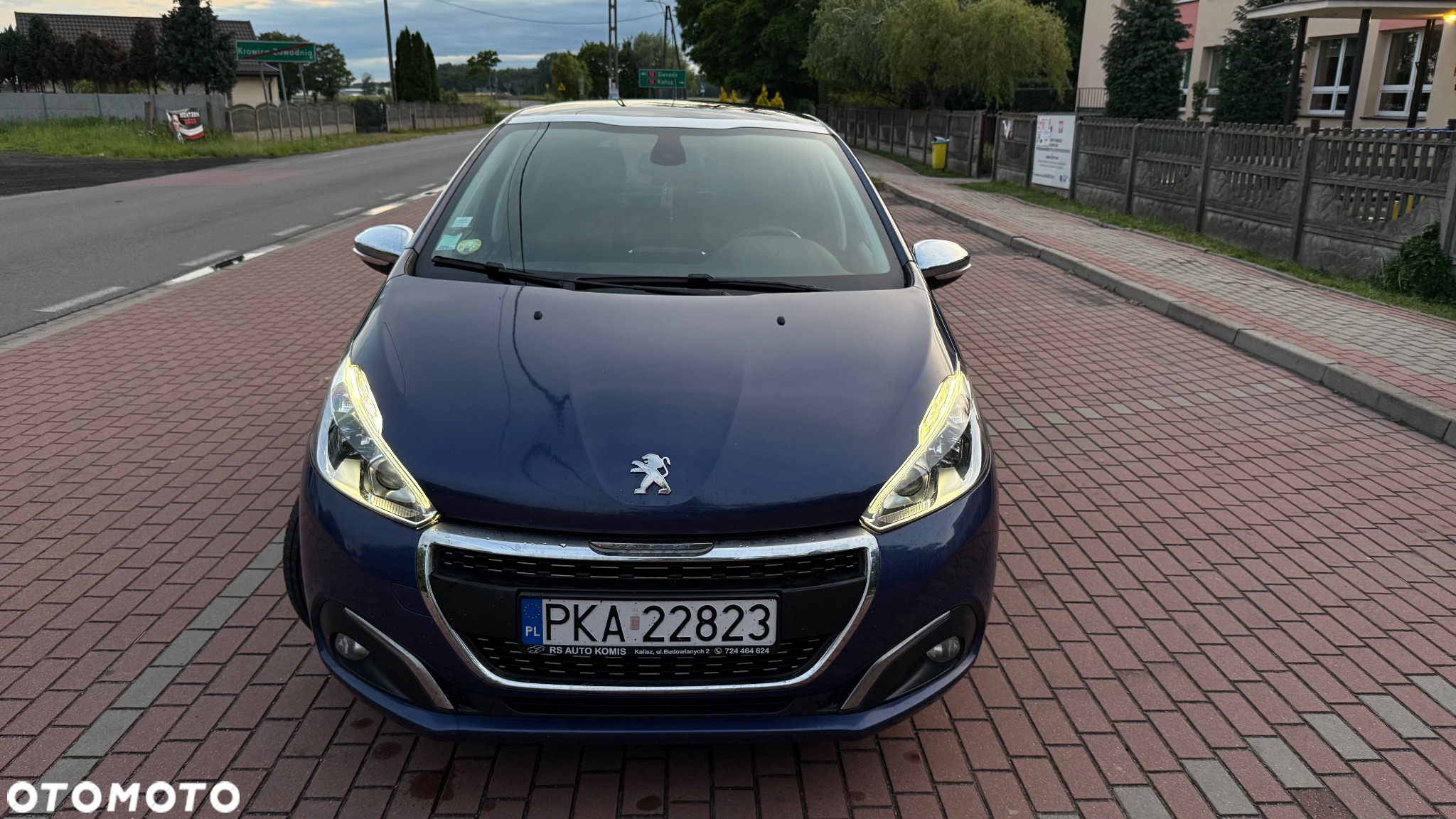 Peugeot 208 Blue-HDi 100 Stop&Start Allure - 2