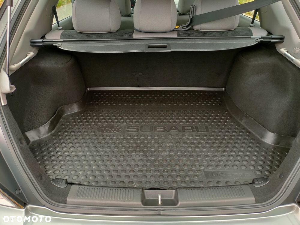 Subaru Impreza 2.0R Comfort - 14