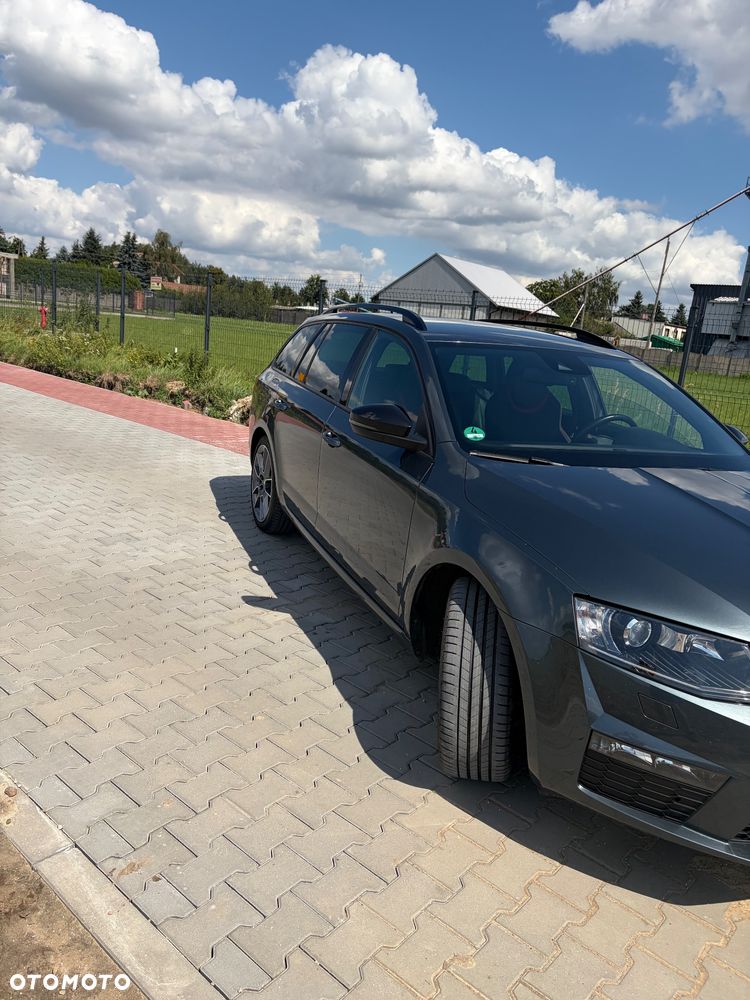 Skoda Octavia 2.0 TDI RS DSG - 2