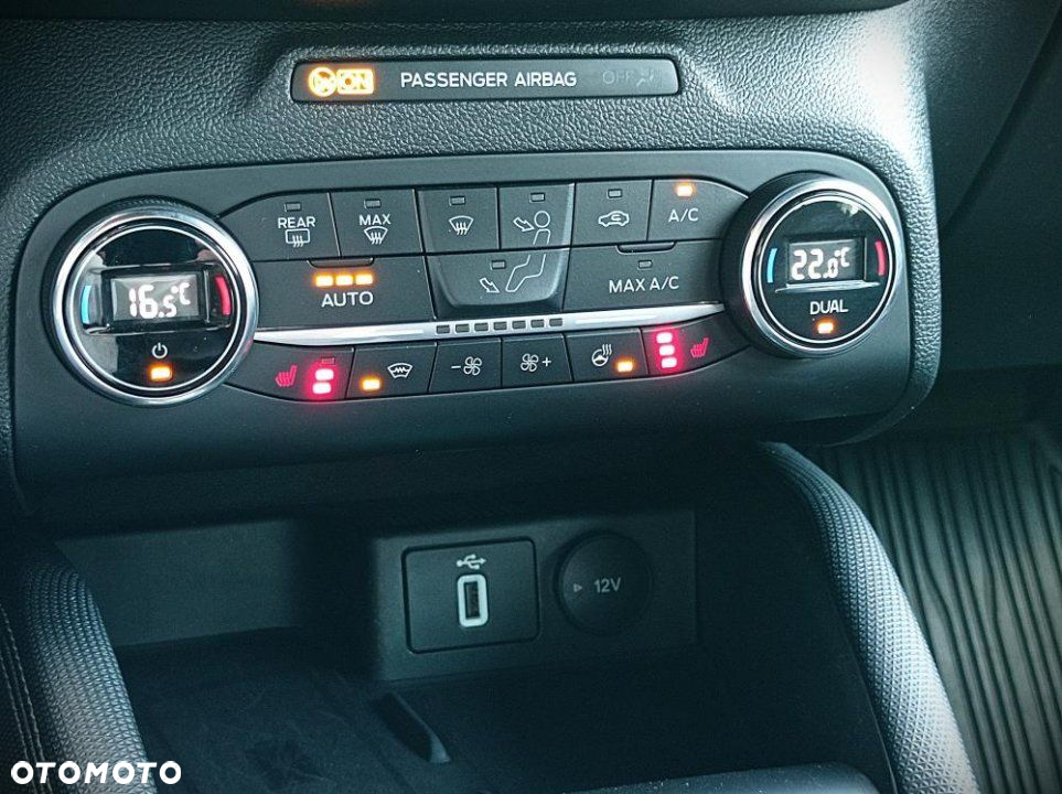 Ford Focus - 31