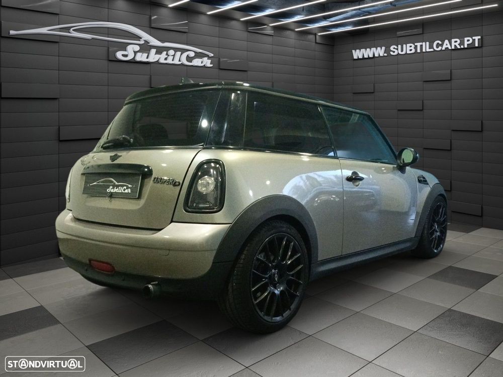 MINI 3 Portas Cooper D - 3
