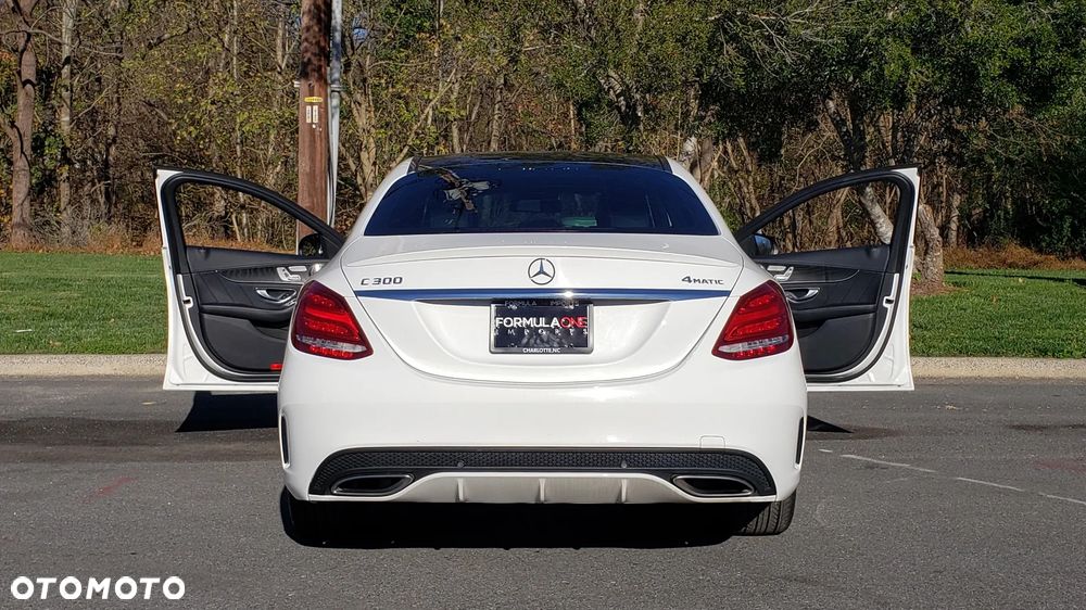 Mercedes-Benz Klasa C 300 7G-TRONIC AMG Line - 9