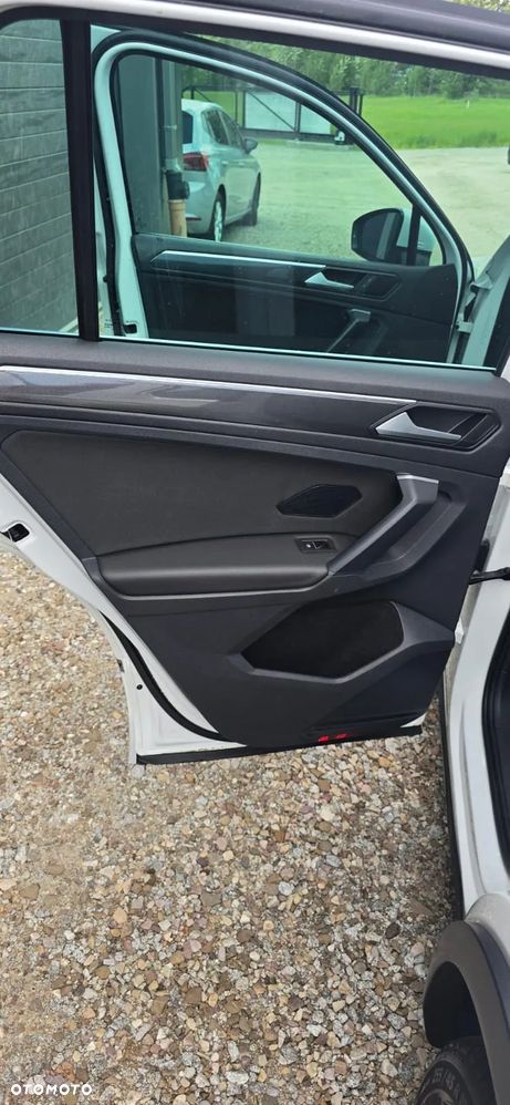 Volkswagen Tiguan 2.0 TDI SCR 4MOTION DSG R-Line - 15