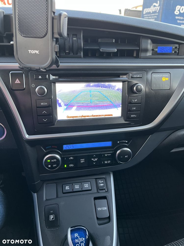 Toyota Auris - 18
