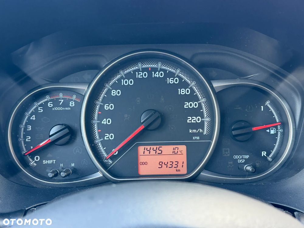 Toyota Yaris 1.33 Active EU6 - 9