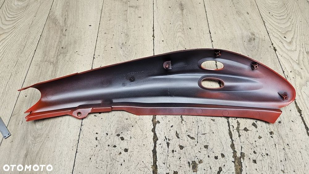 Owiewka prawa ogon Suzuki Katana AY50  47111-35E00-28V - 10