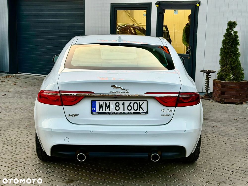 Jaguar XF 35t Prestige - 5