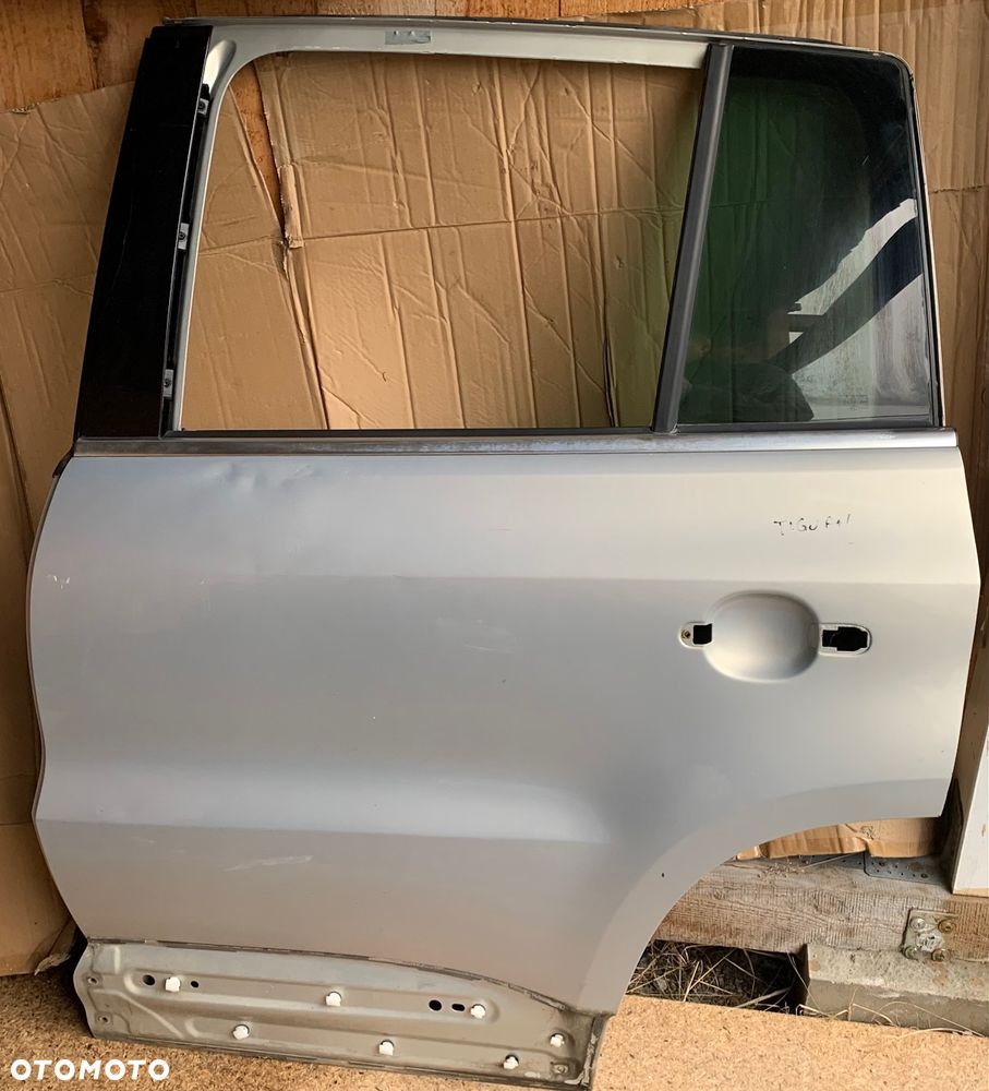 Drzwi lewy tył VW Tiguan 2007- - 2