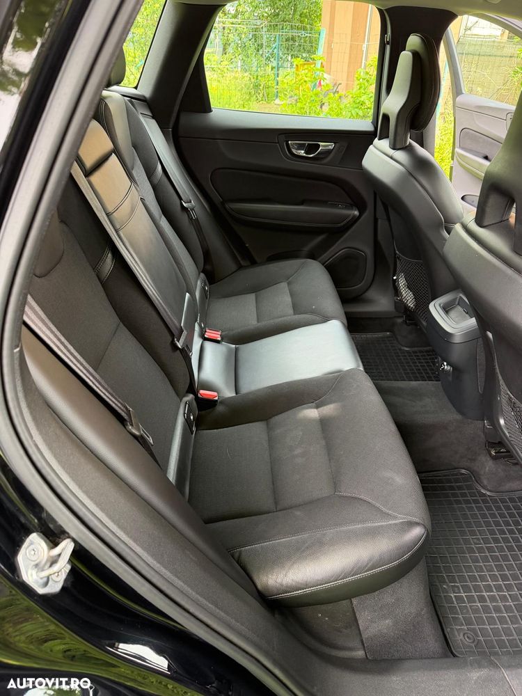 Volvo XC 60 D4 AWD Momentum - 6