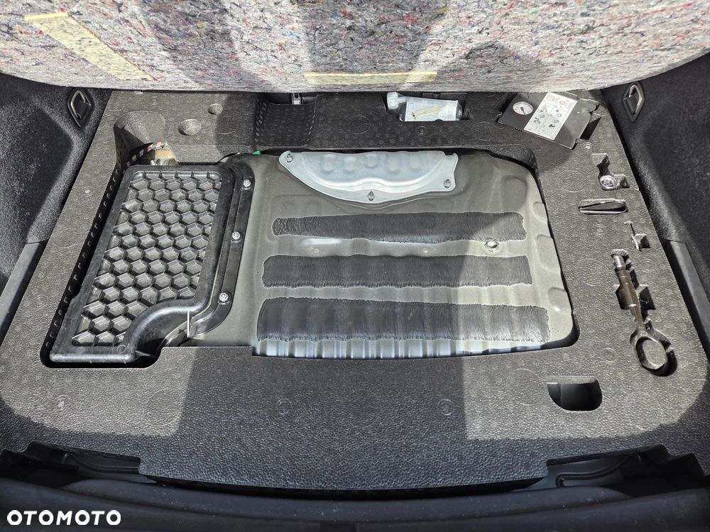 Cupra Formentor 1.4 e-Hybrid VZ DSG - 17