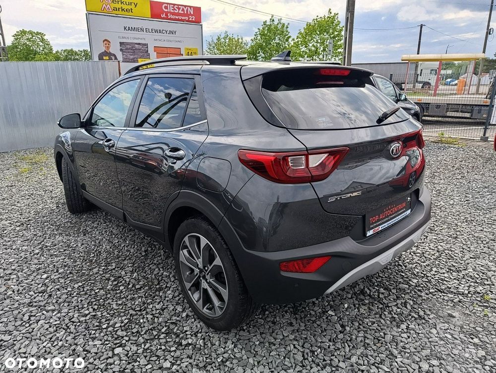 Kia Stonic - 4