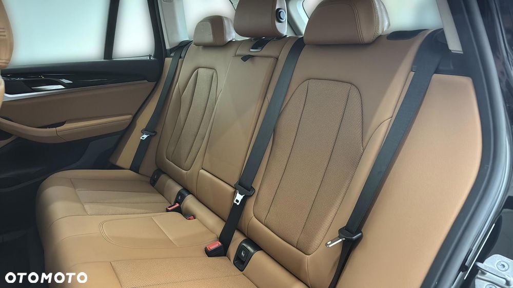 BMW X3 xDrive20i mHEV sport - 17