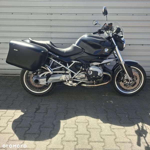 BMW R - 1