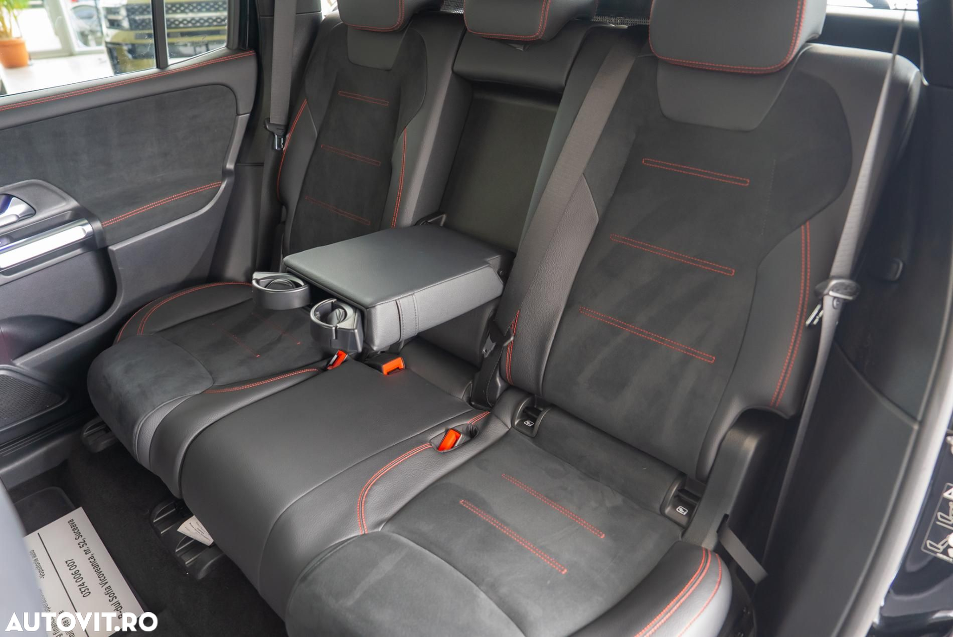 Mercedes-Benz GLB 220 d 4Matic 8G-DCT AMG Line - 22