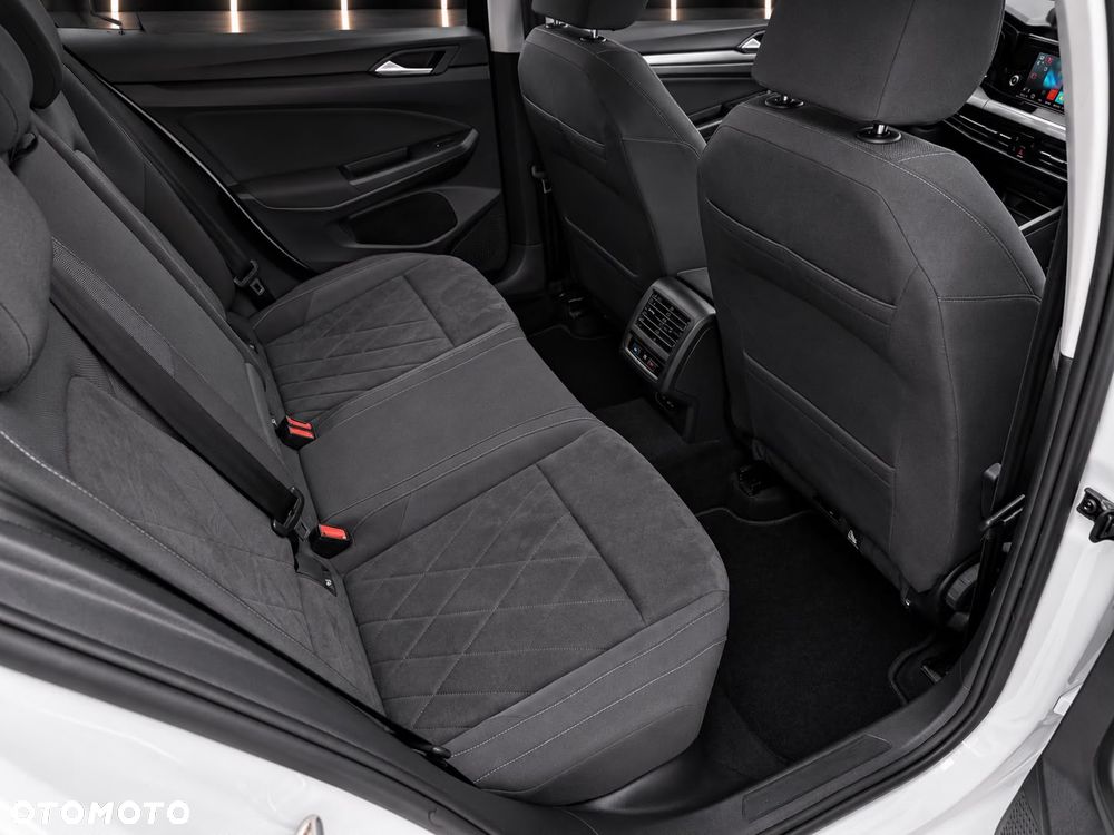 Volkswagen Golf 1.5 TSI EVO Style - 23