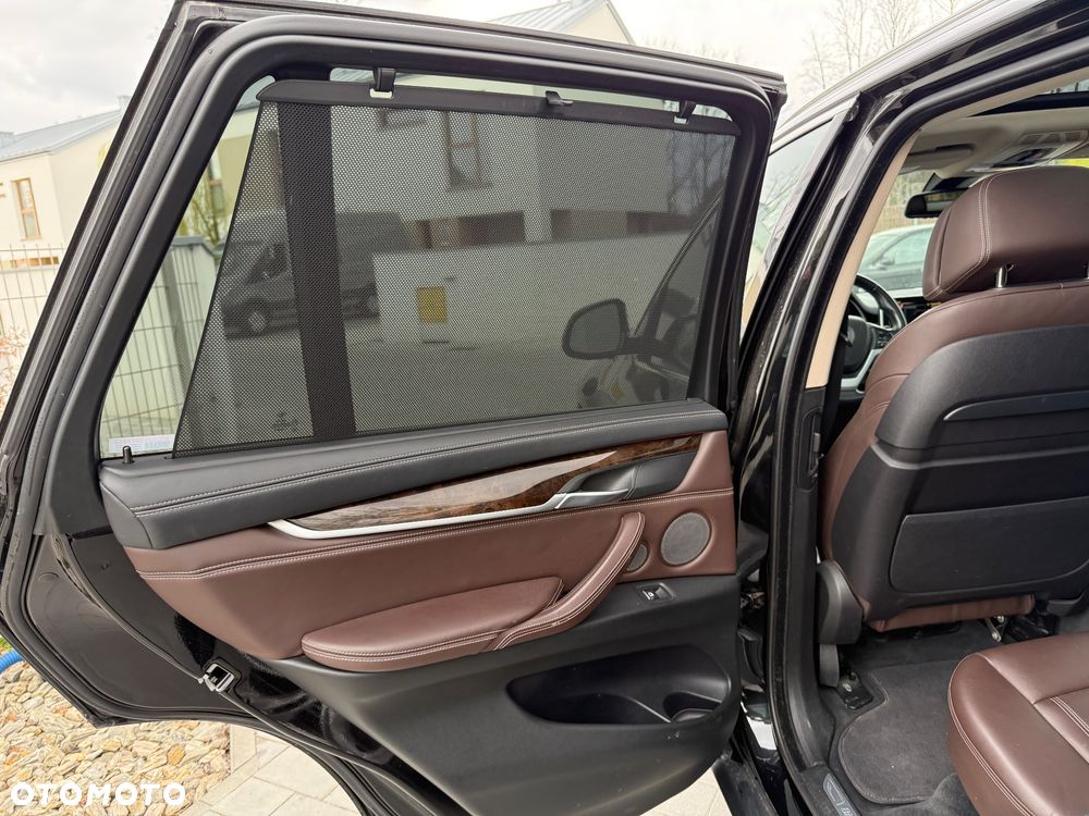 BMW X5 xDrive35i - 24