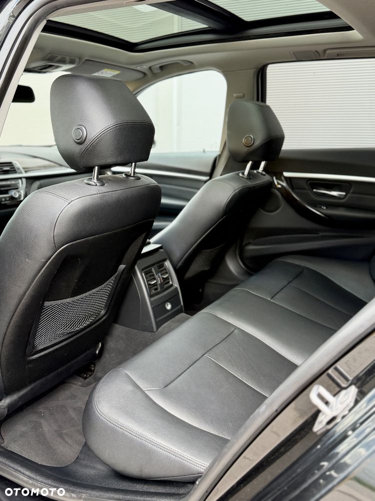 BMW Seria 3 320d Edition Luxury Line Purity - 18