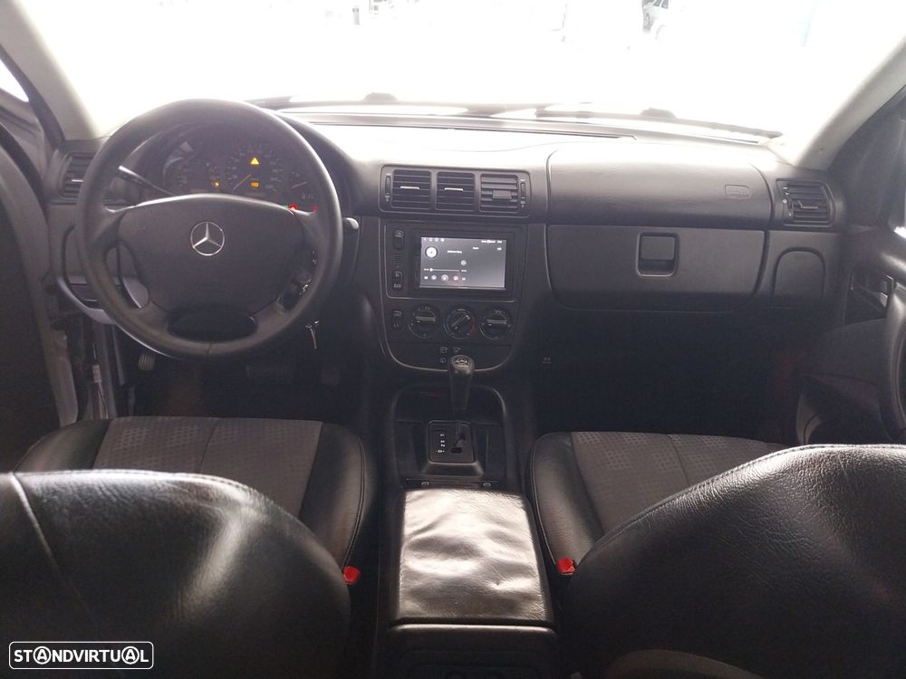 Mercedes-Benz ML 270 - 12