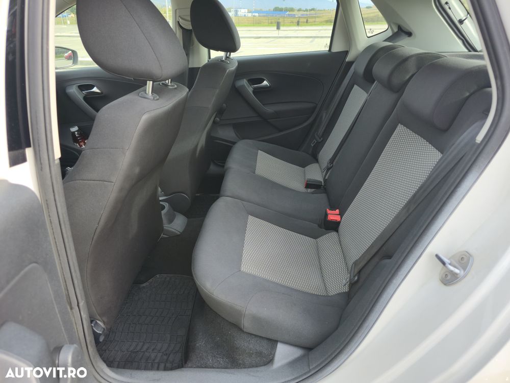 Volkswagen Polo 1.2 Attractive - 7