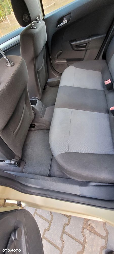 Opel Astra II 1.4 Comfort / Cool - 23