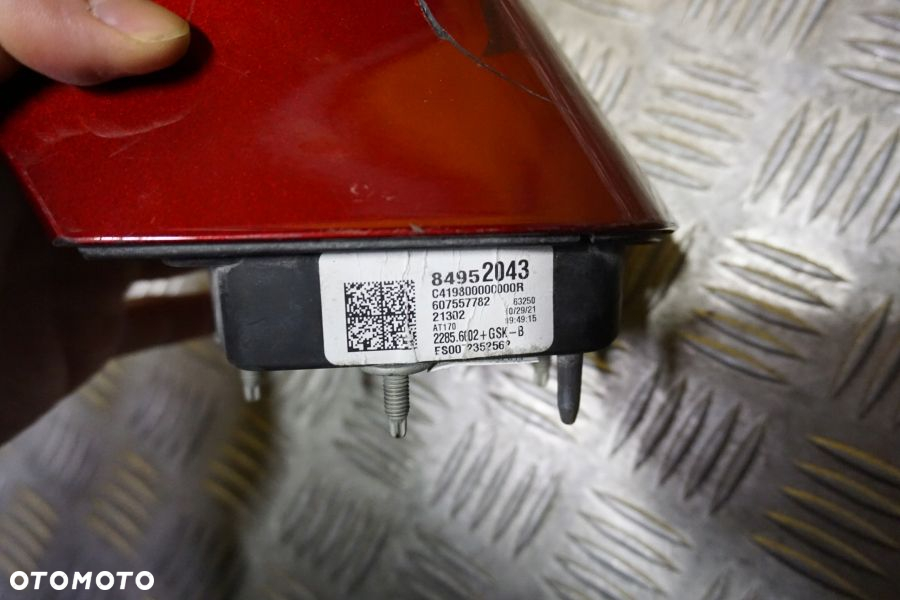 CADILLAC XT4 2019 - 2022 Lusterko Zewnętrzne Prawe 5 PIN USA - 9